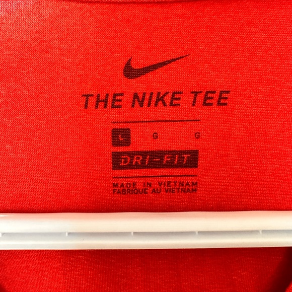 Brand new nike dry fit - Picture 2 of 2